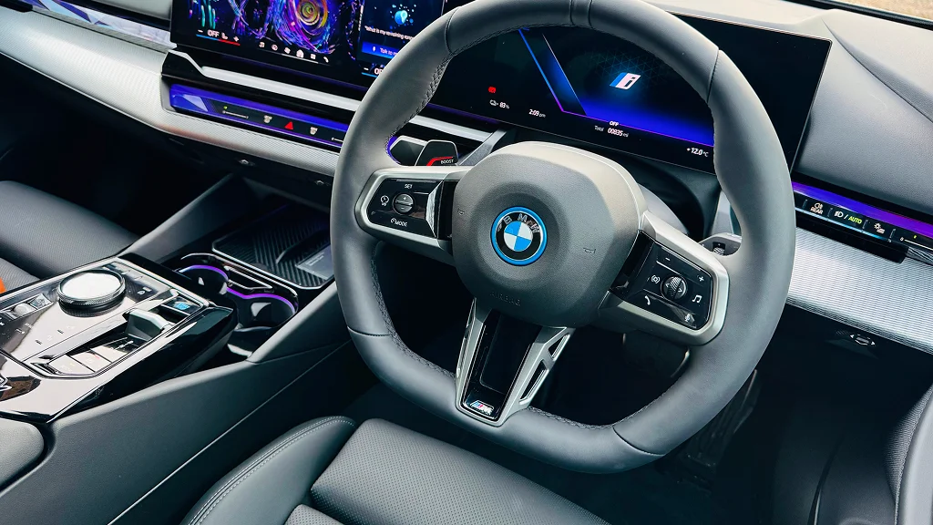 BMW I5
